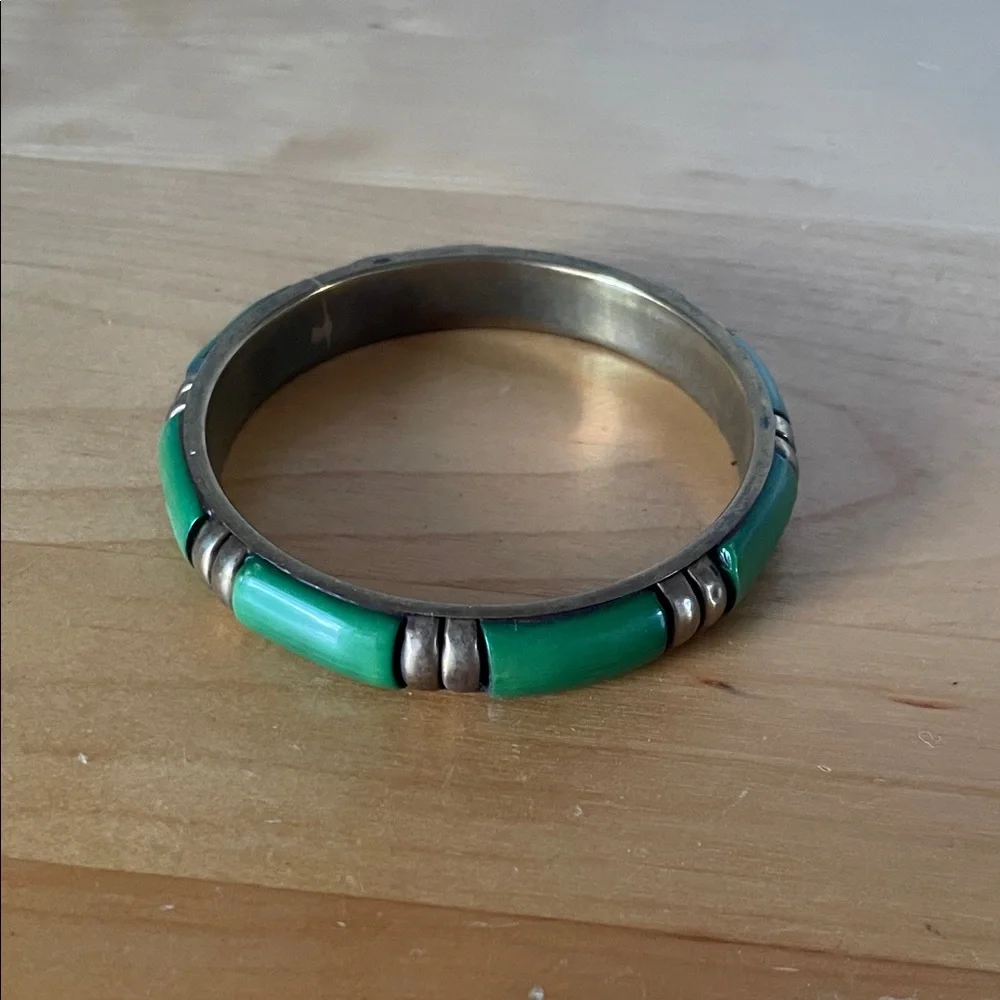 Vintage Green and Brass Bangle Bracelet - Picture 2 of 3